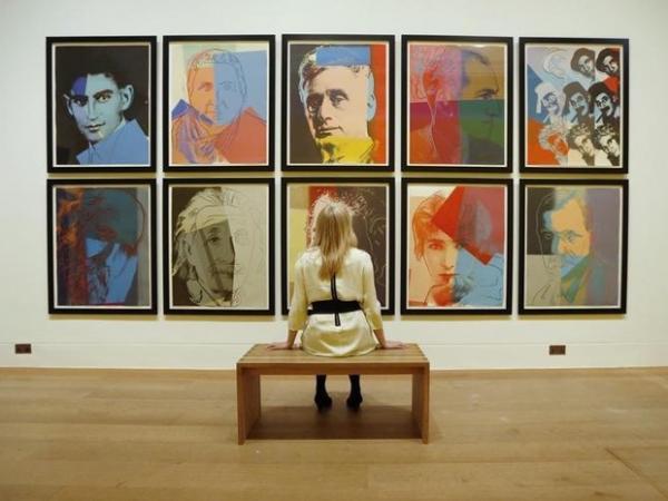 Ladrão substituiu 9 obras de Warhol por falsificações, diz polícia americana