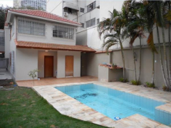 Casa à venda no Grajaú com 4 Quartos, 206 m²